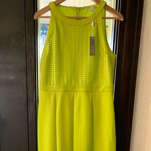 Bright green dress L - so comfortable NWT New